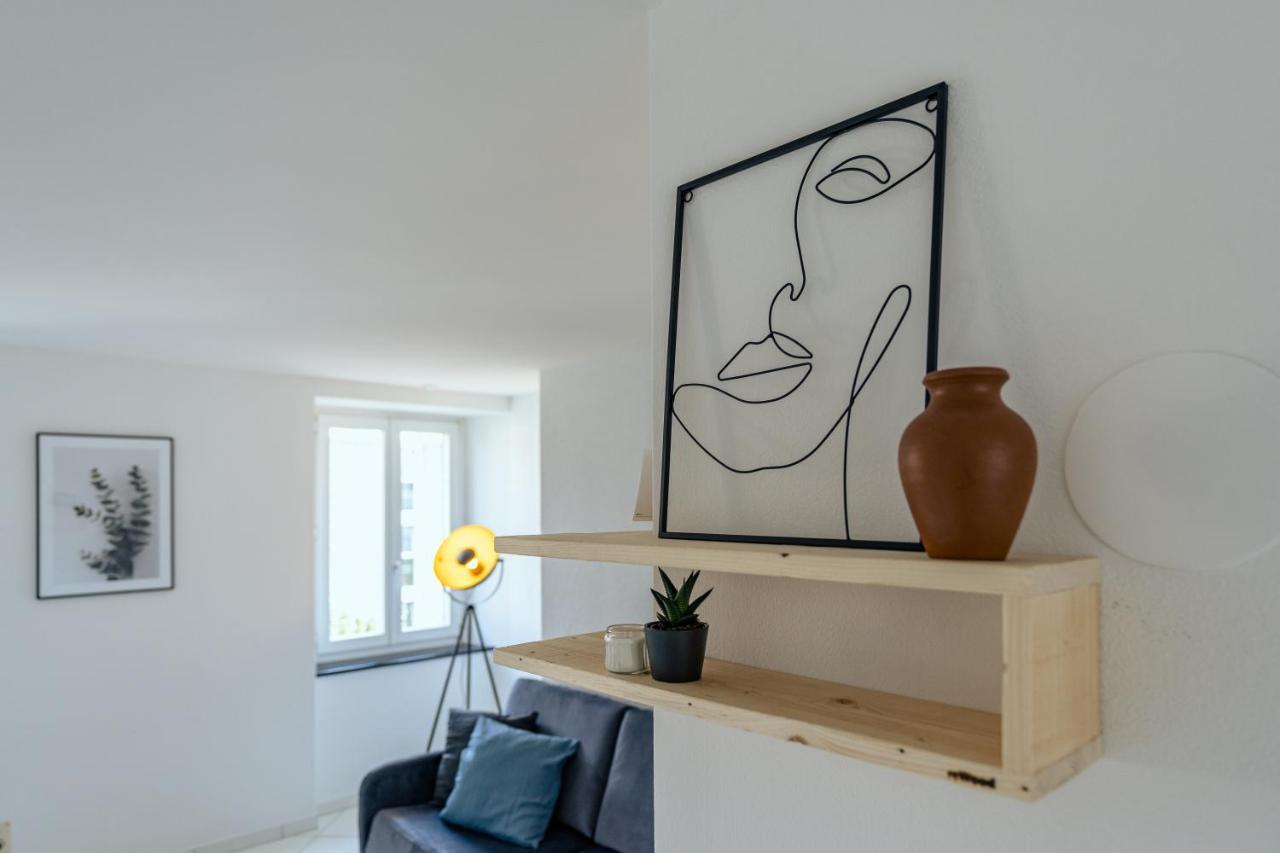 Apartment In The City Center With Free Parking Biel Exterior photo